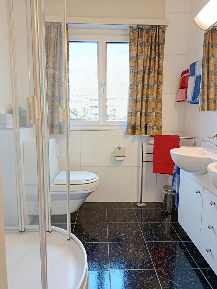 MINUSIO - Zu verkaufen 3.5 Zimmer mit Hallenbad auch als Zweitwohnsitz