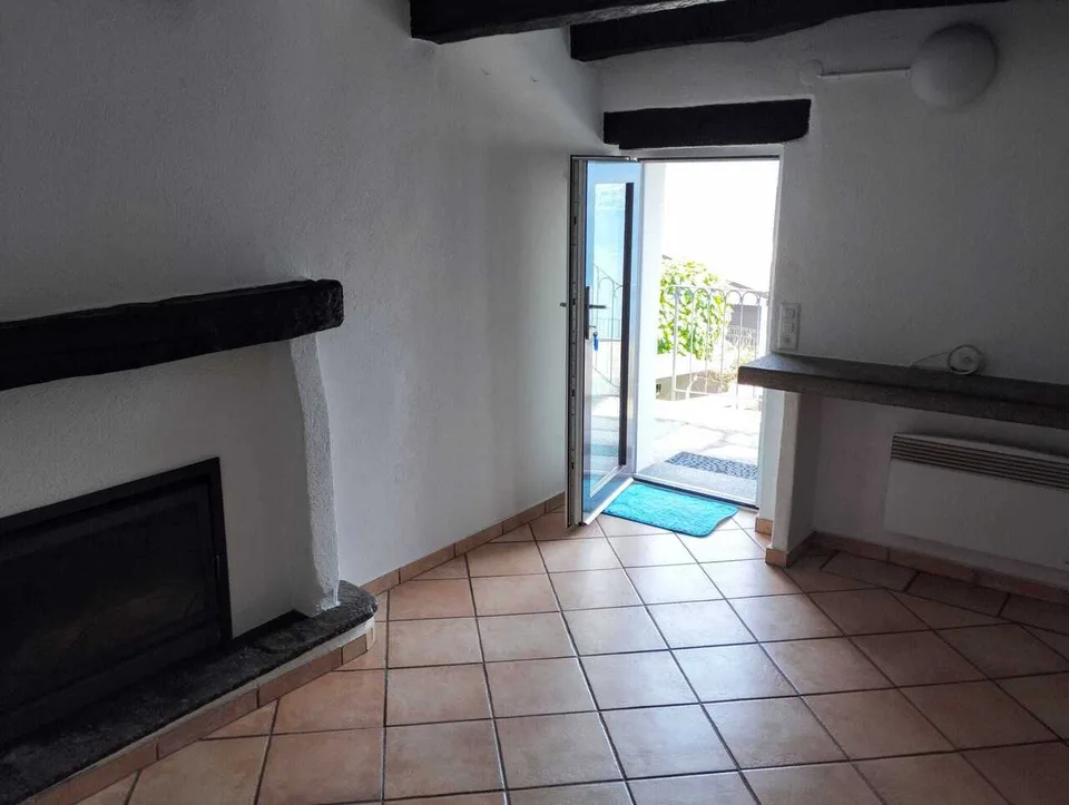 BRIONE SOPRA MINUSIO - Typisches Tessiner Haus mit atemberaubendem Seeblick