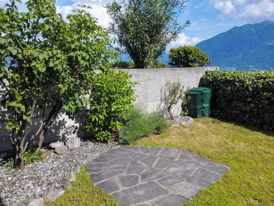 BRIONE SOPRA MINUSIO - Typisches Tessiner Haus mit atemberaubendem Seeblick