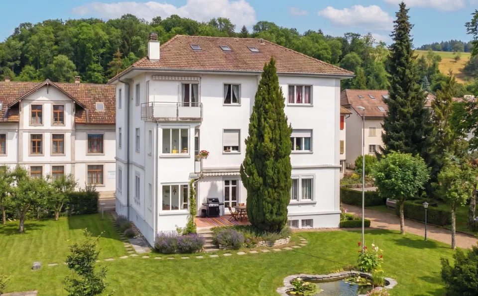 Spannendes Projekt aus Mehrfamilienhaus und grossem Gartenanteil als Baulandreserve