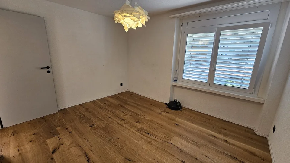 Zu verkaufen in Moutier charmante 4,5-Zimmer-Wohnung