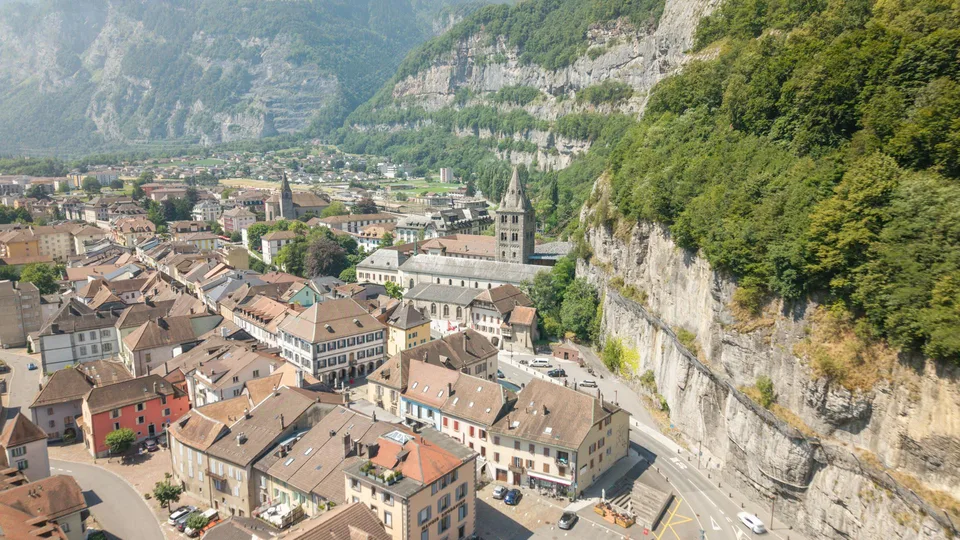 Charmant studio au coeur de Saint-Maurice | Belle hauteur sous plafond | Idéal investissement ou premier achat