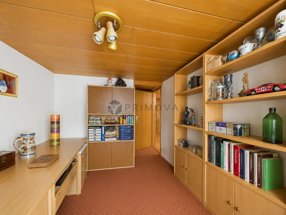 Familienfreundliches 5.5 Zimmer-Reihenhaus mit viel Platz und sonnigem Aussenbereich