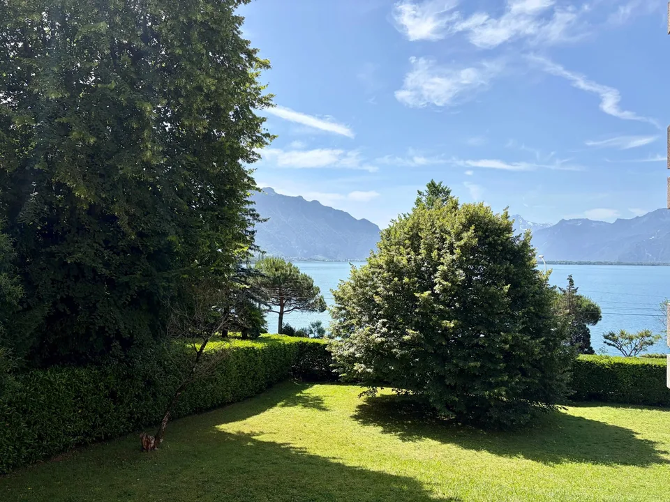 Magnifique 2.5 pièces rénové à deux pas du lac !