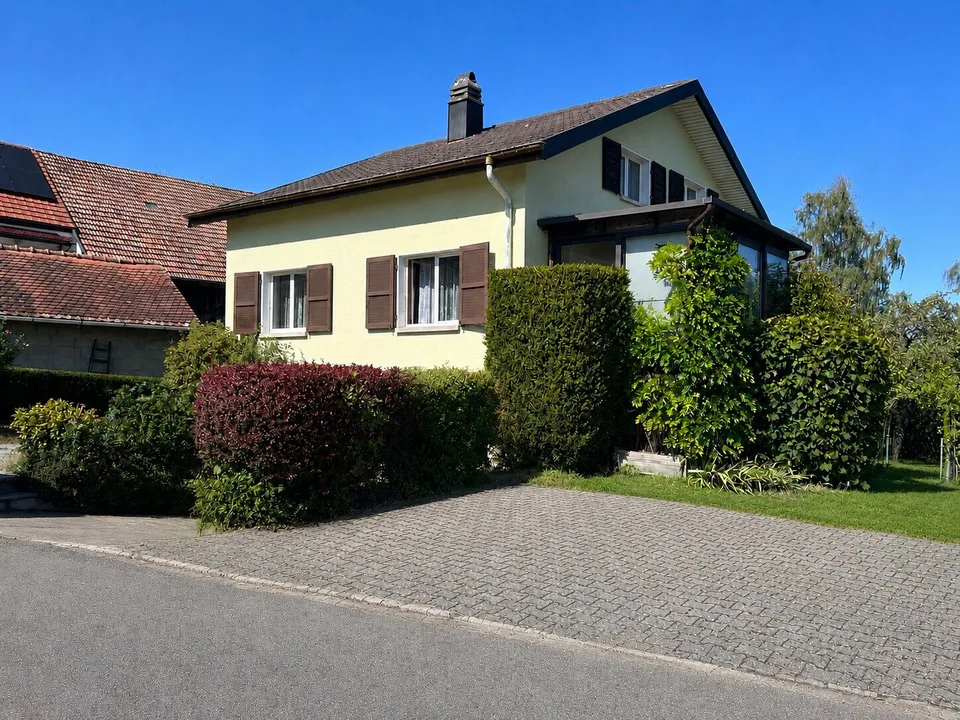 Charmante maison de 5 pièces à Courtedoux à vendre