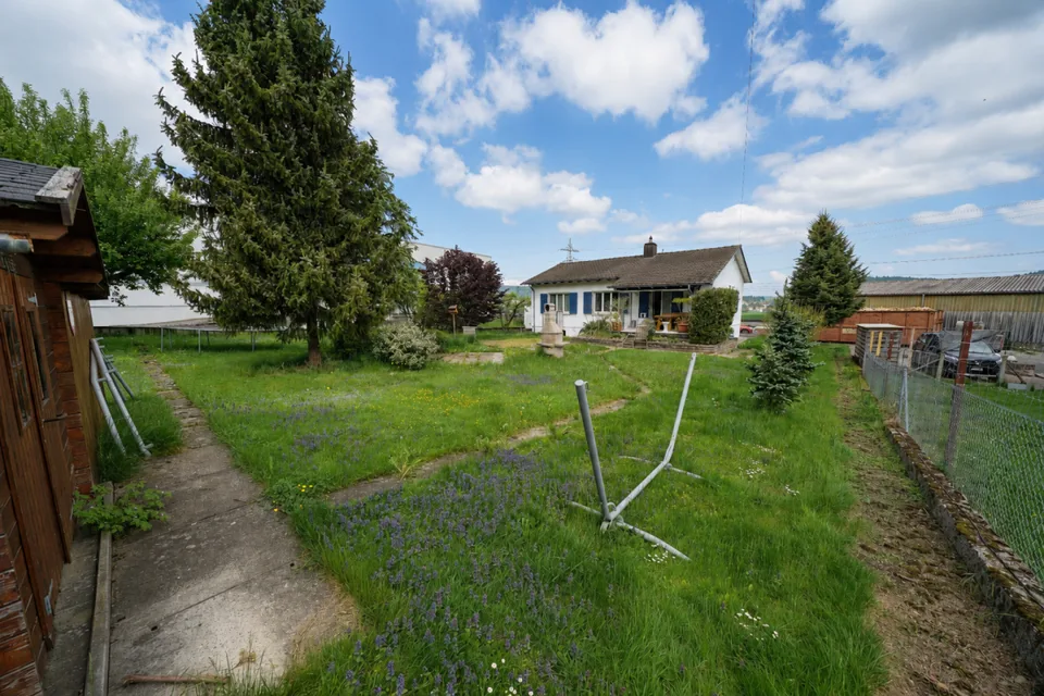 Land with development potential for 8 - 12 apartments