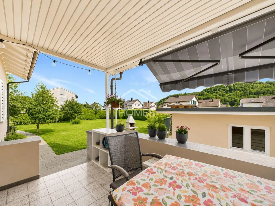 MAISON AVEC POTENTIEL