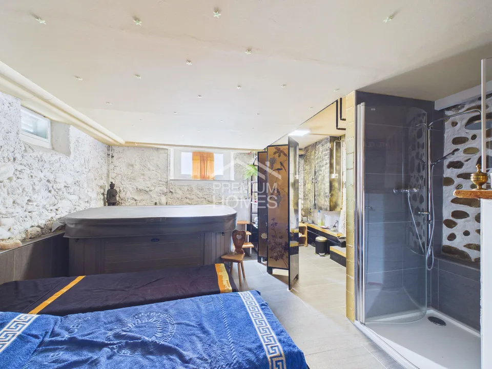 Maison individuelle avec appartement séparé & espace bien-être - rendement de 4,5 % possible