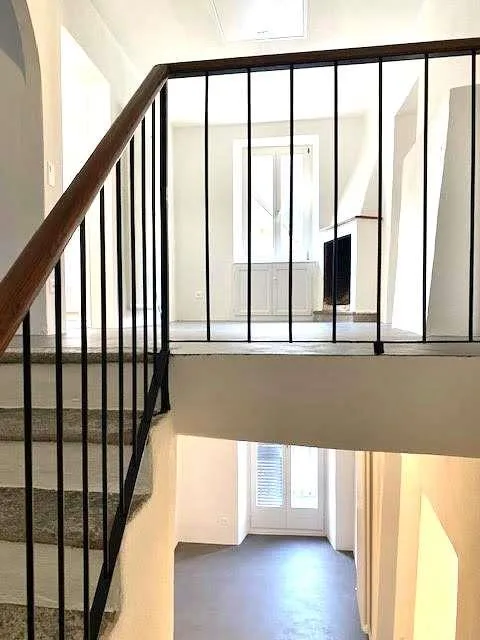 Historic prestigious house 5.5 rooms for rent in Riva San Vitale