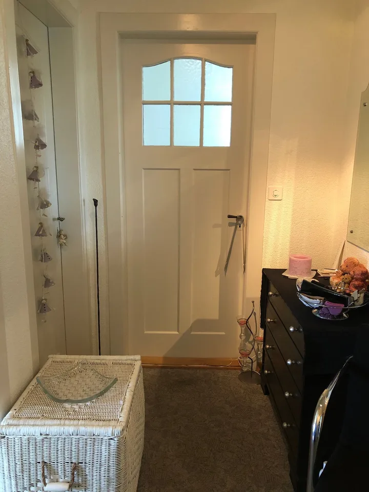 Appartement lumineux de 2,5 pièces avec petit balcon