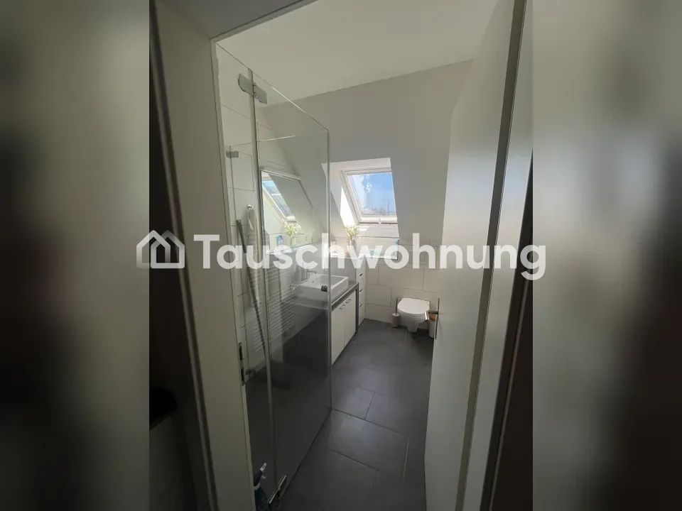 Attika Wohnung im Zentrum von Seebach