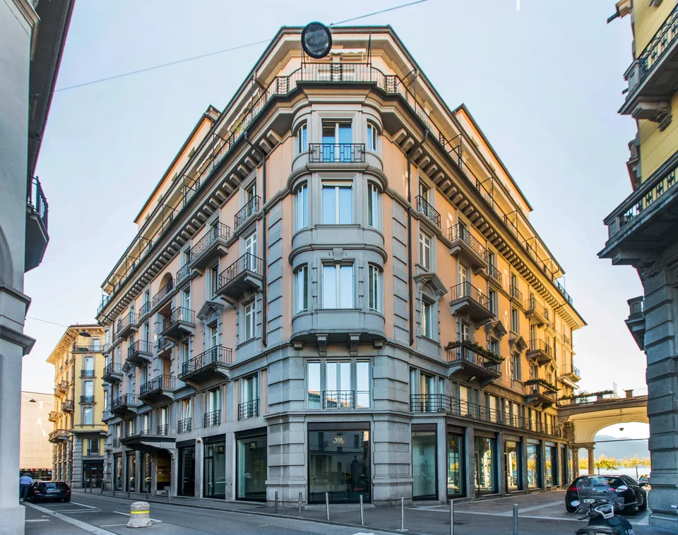 Ufficio di charme appena rinnovato al Palazzo Gargantini