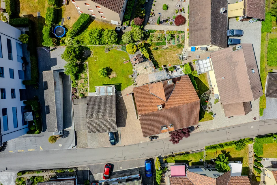 Grosszügiges Haus mit Einliegerwohnung und vielseitigem Potenzial