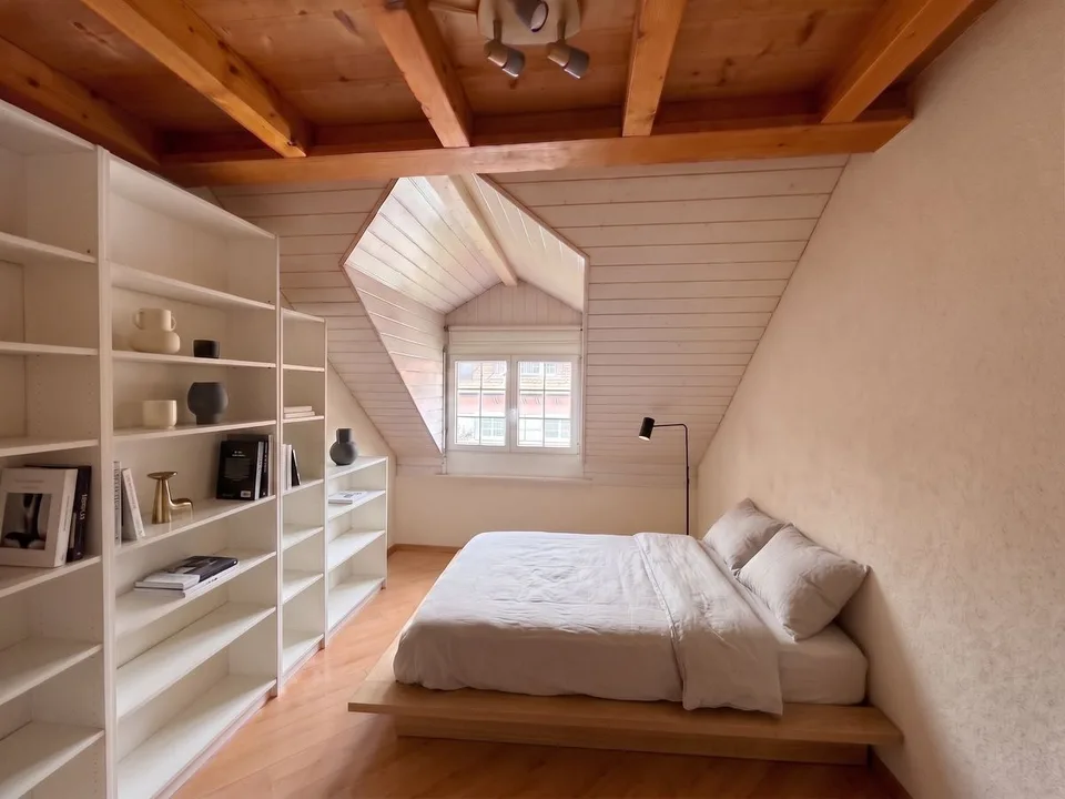 A bright duplex with surprising volumes, in La Rippe.