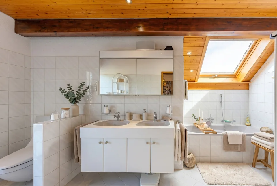 5.5 Zimmer Einfamilienhaus im Landhausstil mit grossem Umschwung