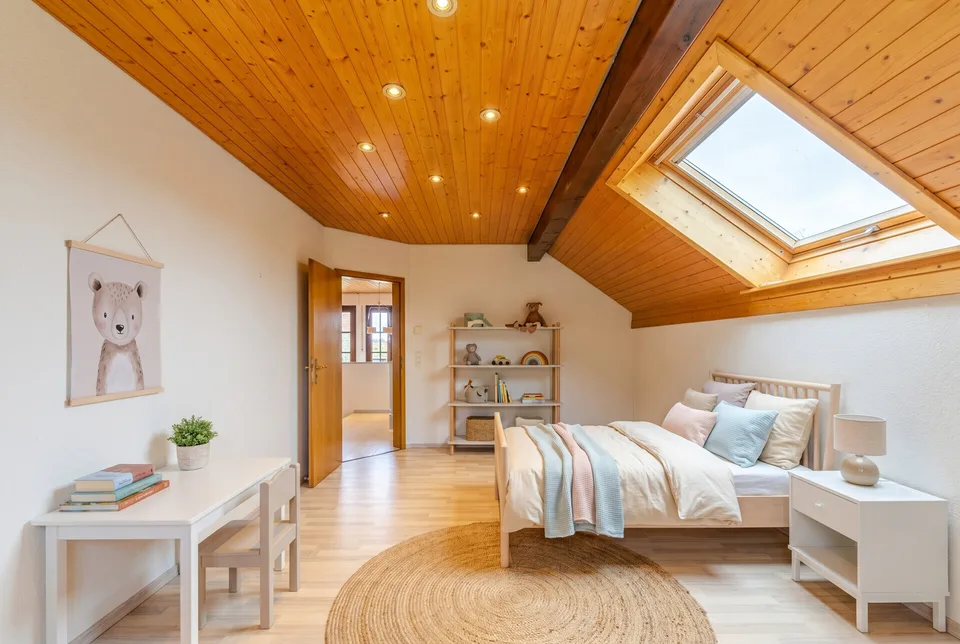 5.5 Zimmer Einfamilienhaus im Landhausstil mit grossem Umschwung
