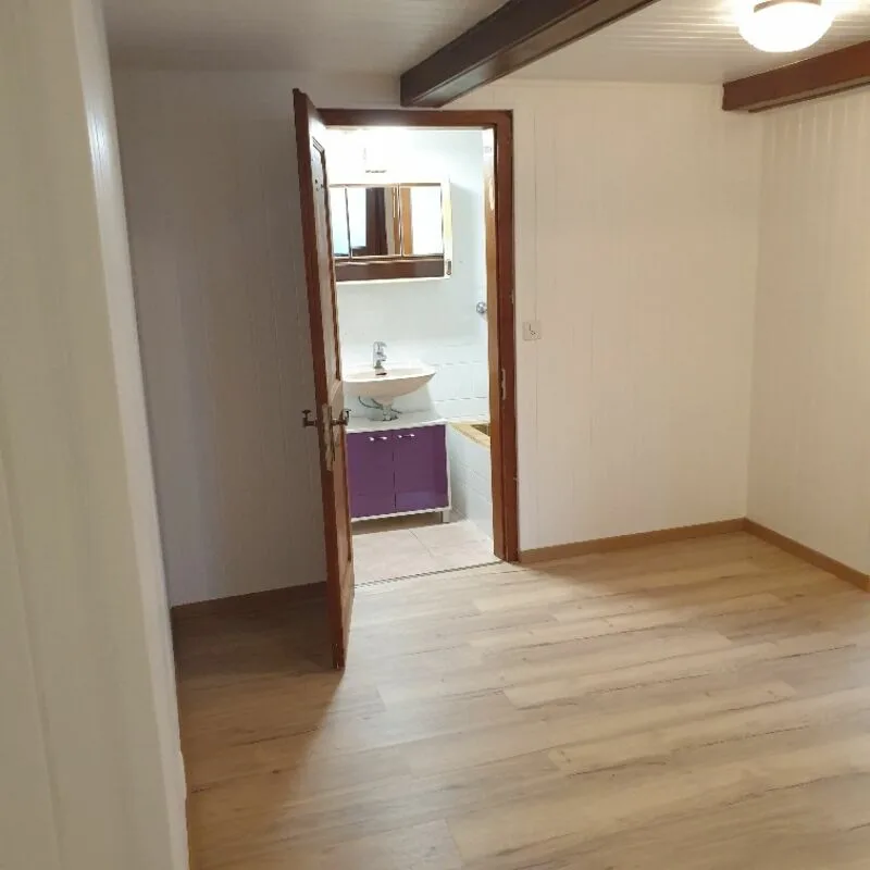 Chalet de 3 appartements idéal pour du rendement !