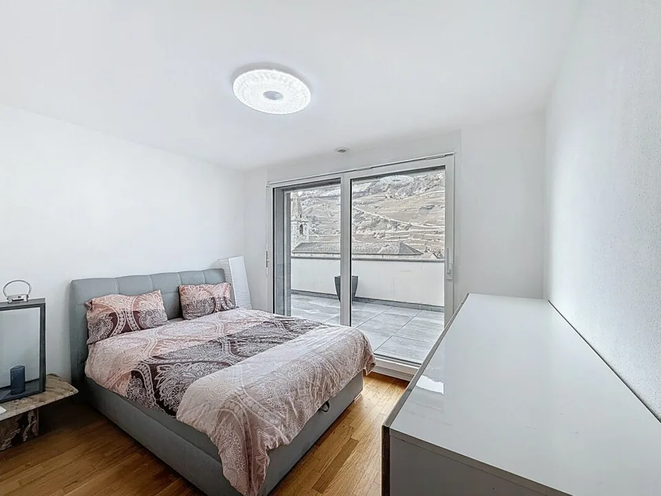 Magnificent apartment with large terrace in the center of Ardon
