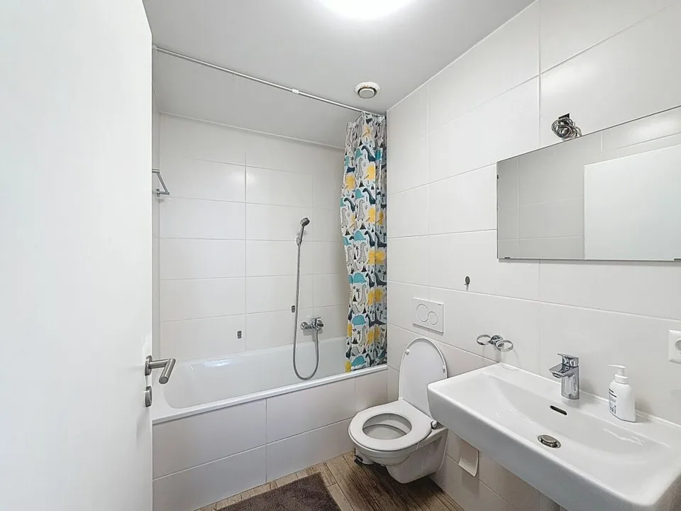 Magnificent apartment with large terrace in the center of Ardon