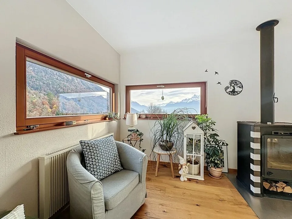 Magnificent architect-designed villa with spectacular panoramic view of the plain and the Dents-du-Midi