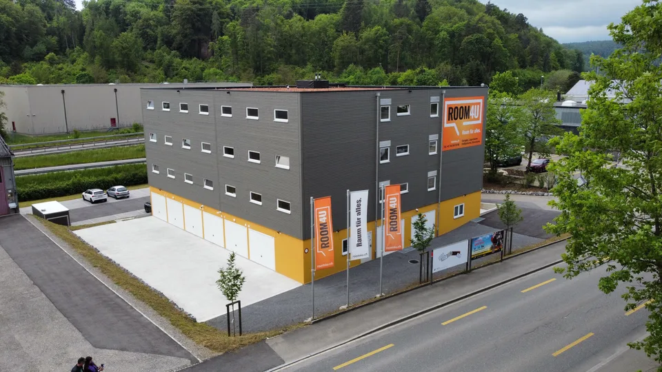 Storage, Office, Craft and Hobby Rooms in Schaffhausen