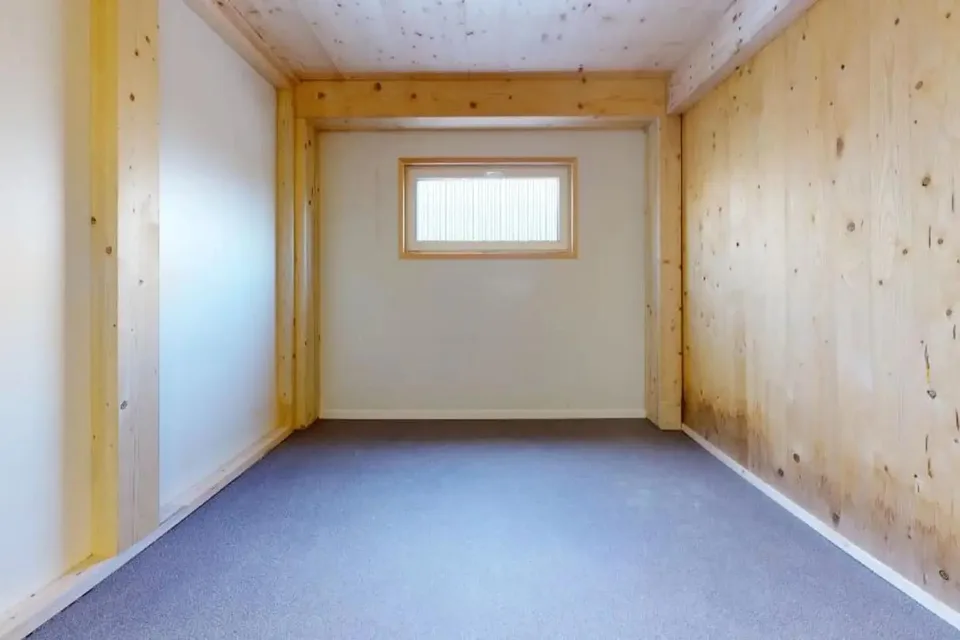 Storage, Office, Craft and Hobby Rooms in Spreitenbach