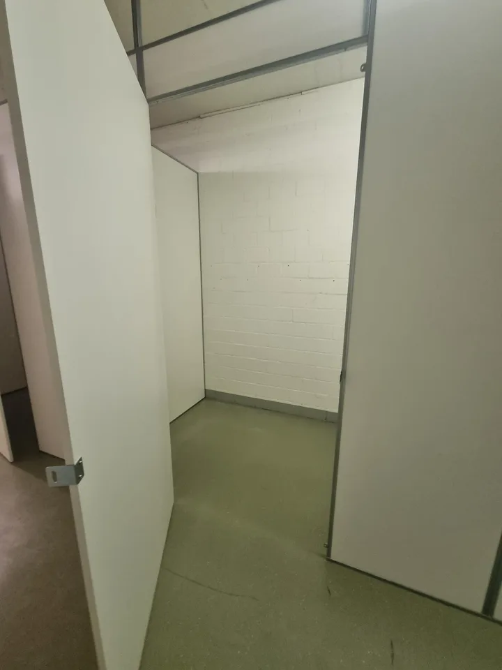 Self Storage Boxes in Wetzikon