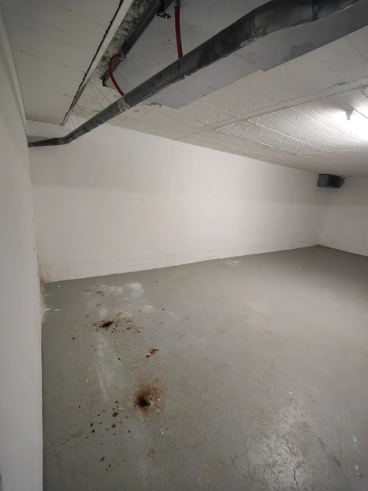 Louer un espace de stockage Zurich District 7 - 87m2 Zeltweg 67