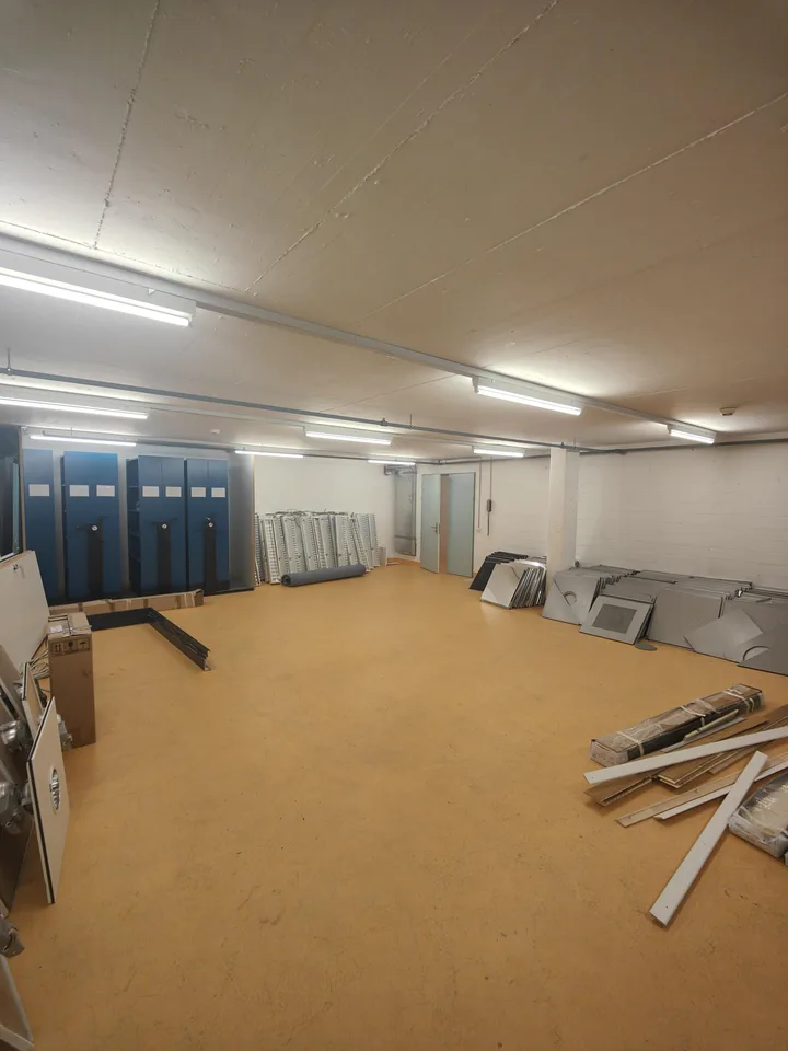 85.8m2 Magazzino Schaffhausen - Stauffacherstrasse 36