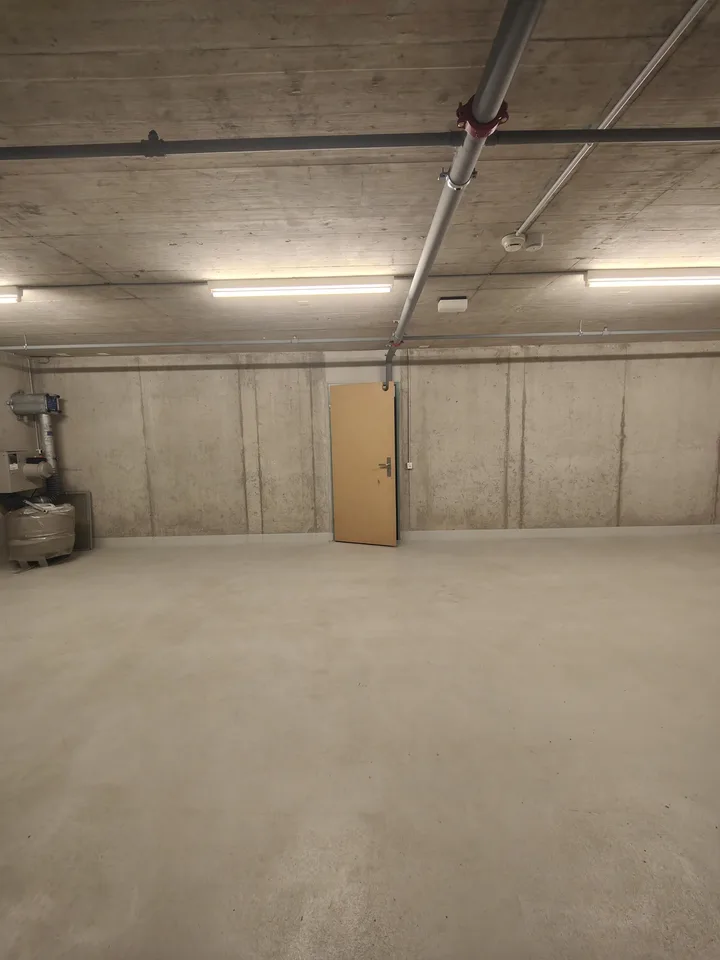 104m2 Storage Room Schaffhausen - Stauffacherstrasse 36