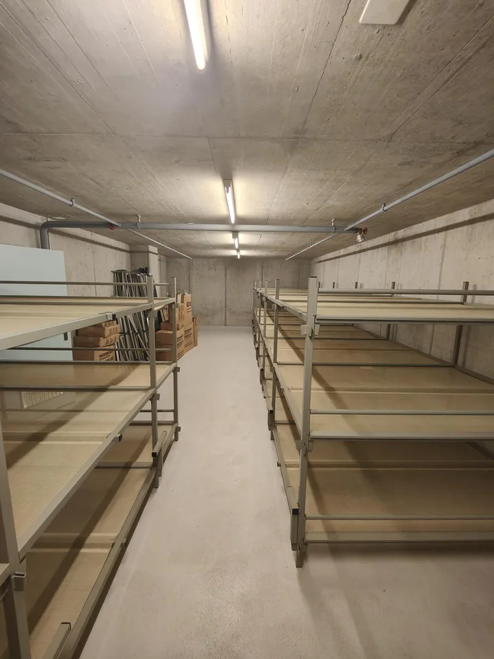 104m2 Storage Room Schaffhausen - Stauffacherstrasse 36