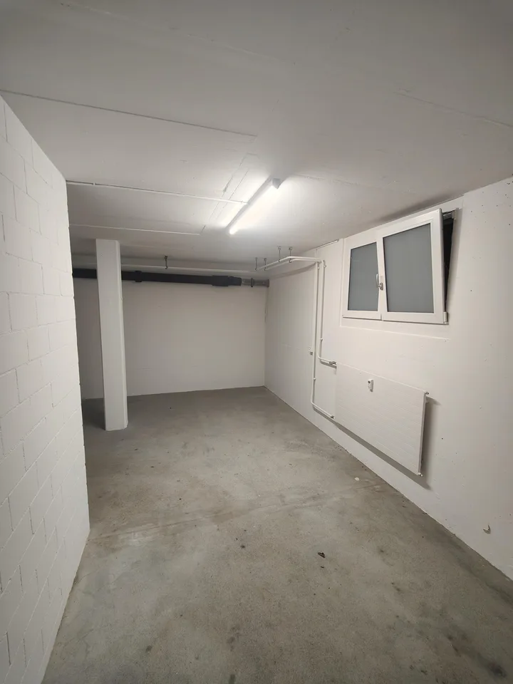 23.7m2 Storage Room Suhr - Gönhardweg 11A (AVAILABLE FROM MID SEPTEMBER)