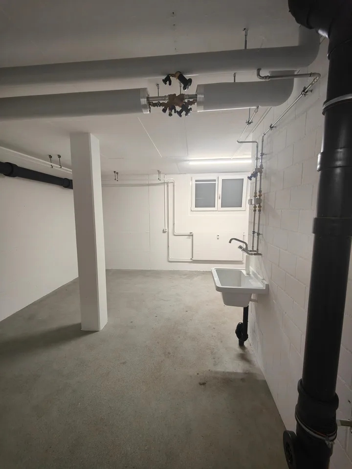 23.7m2 Storage Room Suhr - Gönhardweg 11A (AVAILABLE FROM MID SEPTEMBER)