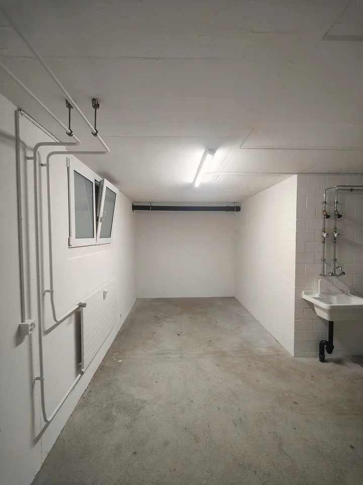 23.7m2 Storage Room Suhr - Gönhardweg 11A (AVAILABLE FROM MID SEPTEMBER)