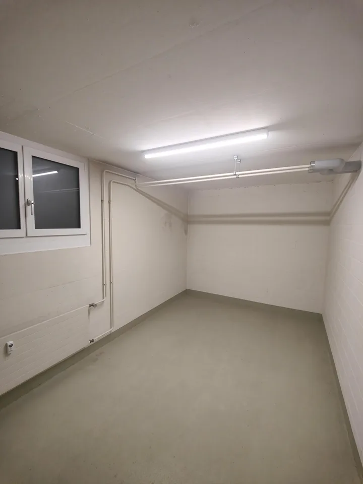 13.2m2 Salle de stockage Suhr - Gönhardweg 13B (DISPONIBLE À PARTIR DU DÉBUT D'OCTOBRE)