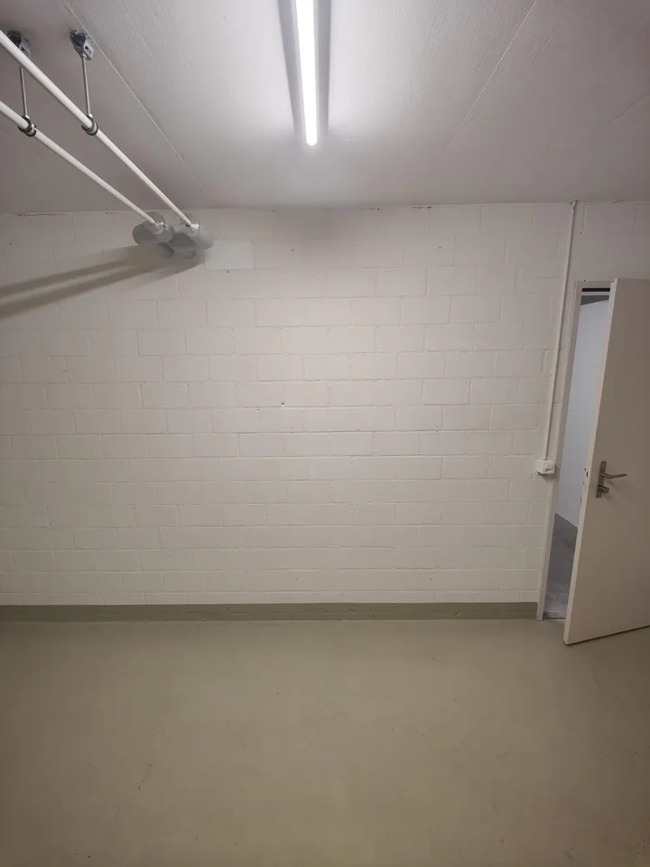 13.2m2 Salle de stockage Suhr - Gönhardweg 13B (DISPONIBLE À PARTIR DU DÉBUT D'OCTOBRE)
