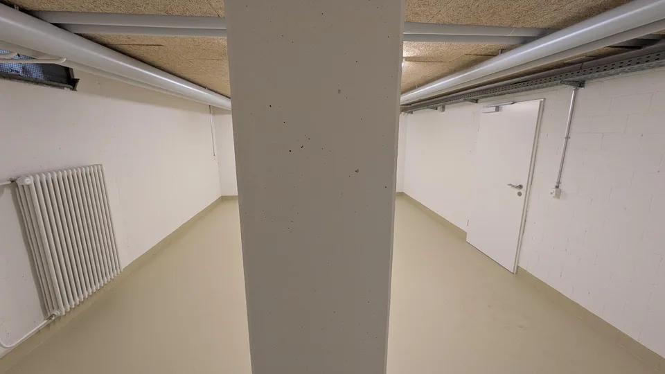 31.81m2 Magazzino Fehraltorf - Haldenstrasse 10