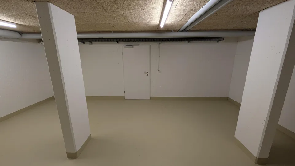 31.81m2 Magazzino Fehraltorf - Haldenstrasse 10