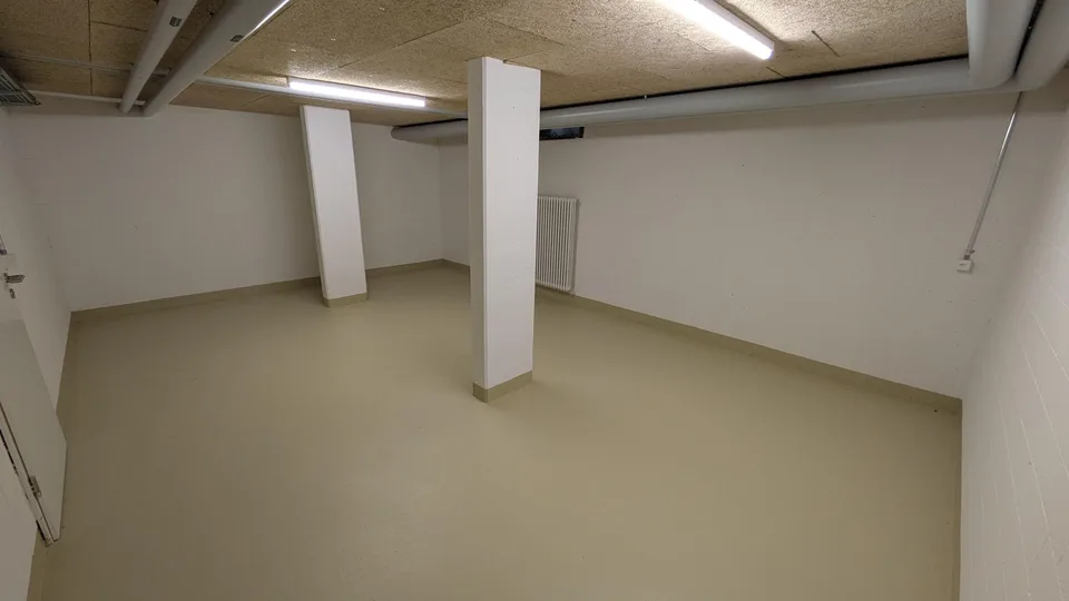 31.81m2 Magazzino Fehraltorf - Haldenstrasse 10