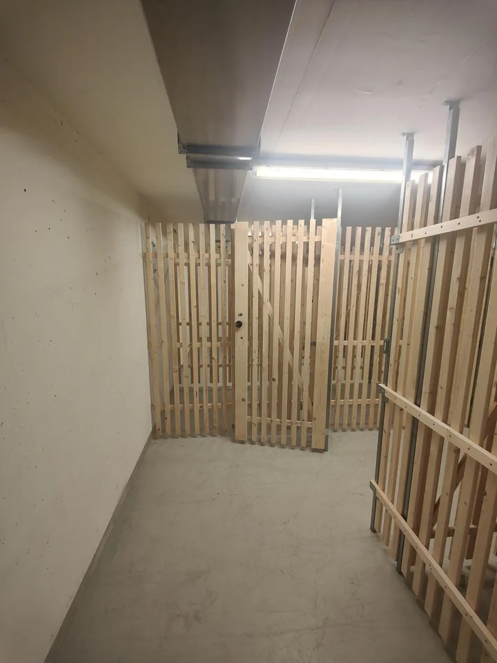 5.4m2 Magazzino Basilea - Hochstrasse 16