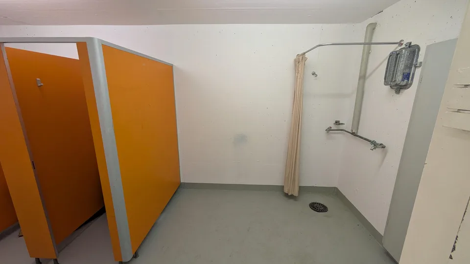 115.0m2 Storage Room Zurich - Hohlstrasse 552-556