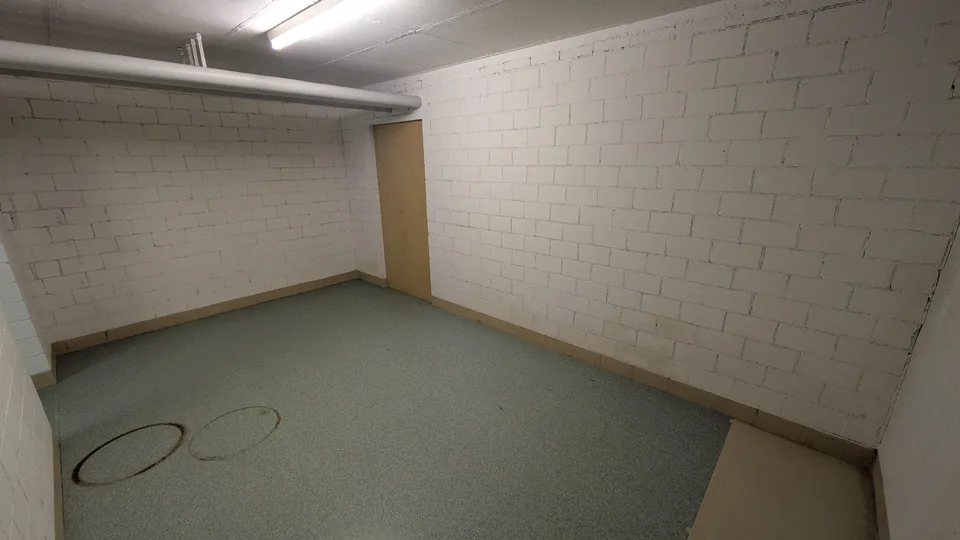 74.0m2 Storage Room Fehraltorf - Haldenstrasse 4