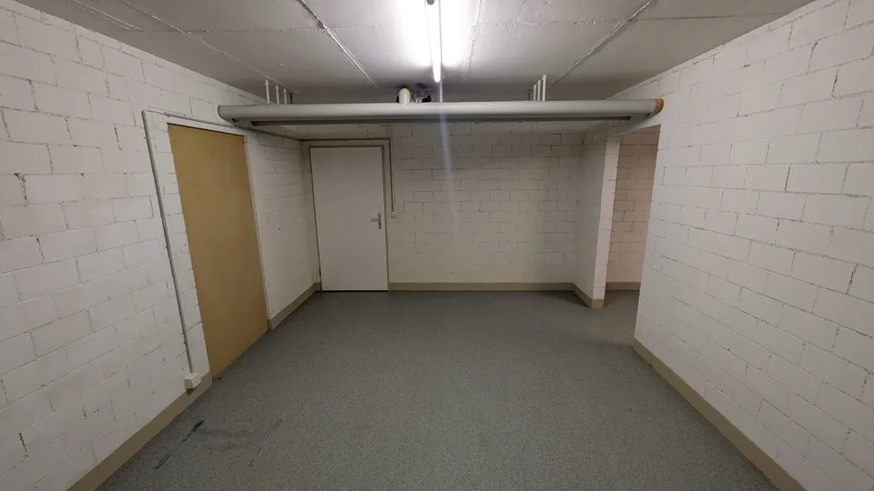 74.0m2 Storage Room Fehraltorf - Haldenstrasse 4