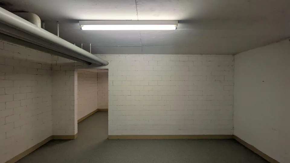 74.0m2 Storage Room Fehraltorf - Haldenstrasse 4