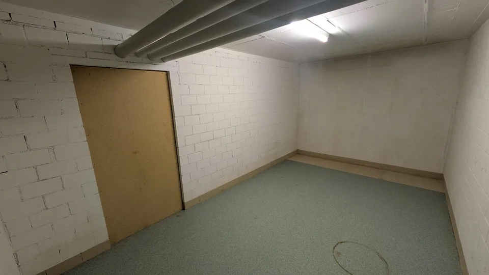 74.0m2 Storage Room Fehraltorf - Haldenstrasse 4