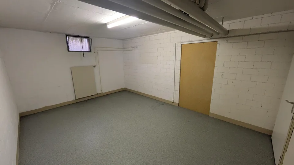 74.0m2 Storage Room Fehraltorf - Haldenstrasse 4