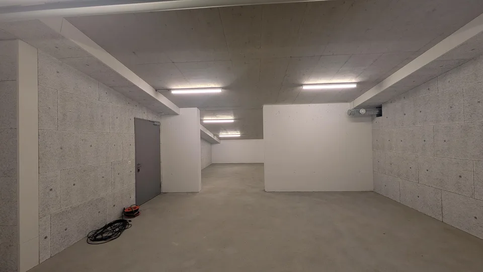 82.5m2 Storage Room Regensdorf - Althardstrasse 52B