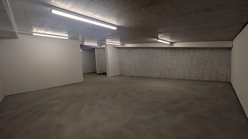 82.5m2 Storage Room Regensdorf - Althardstrasse 52B