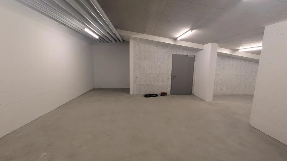 82.5m2 Storage Room Regensdorf - Althardstrasse 52B
