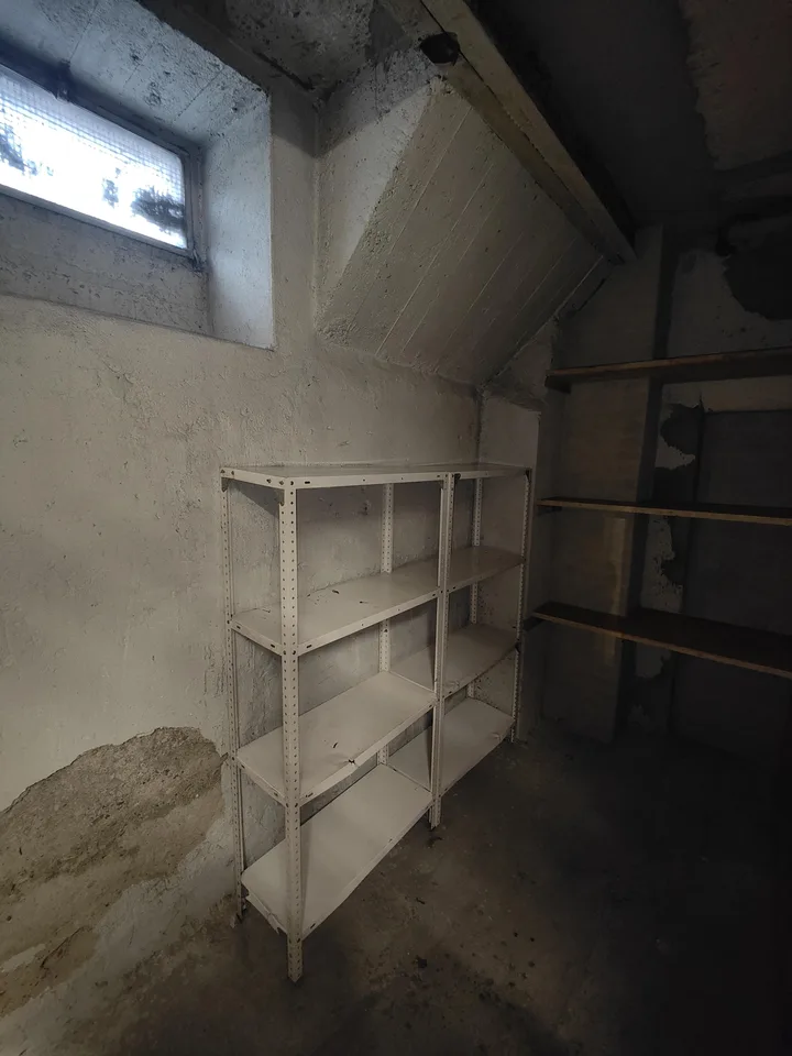 4.82m2 Storage Room Zurich - Badenerstrasse 356
